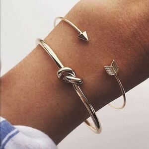 3/$30 💛 2Pc Bangle Bracelet